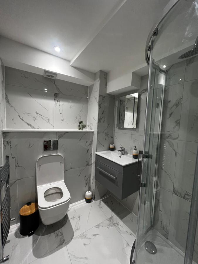 Flat In London Apartment Екстериор снимка